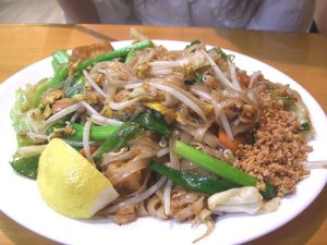 chicken-pad-thai1